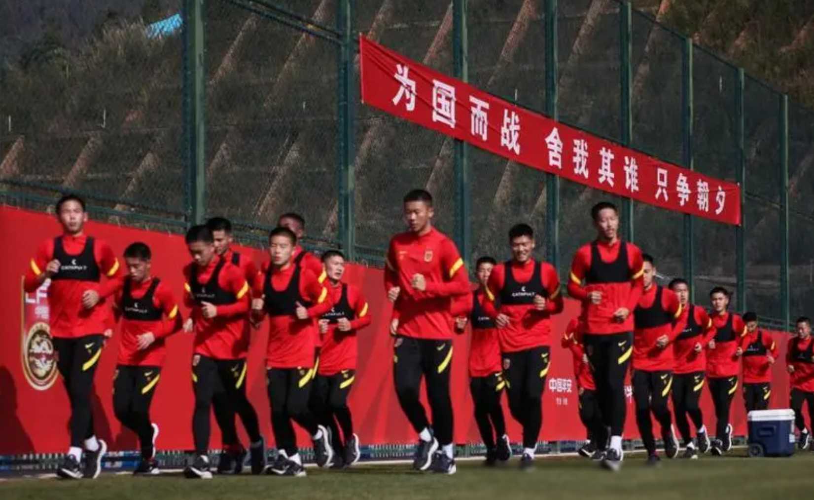 国际预选大战：中国队豪取三分，晋级前景广阔的简单介绍