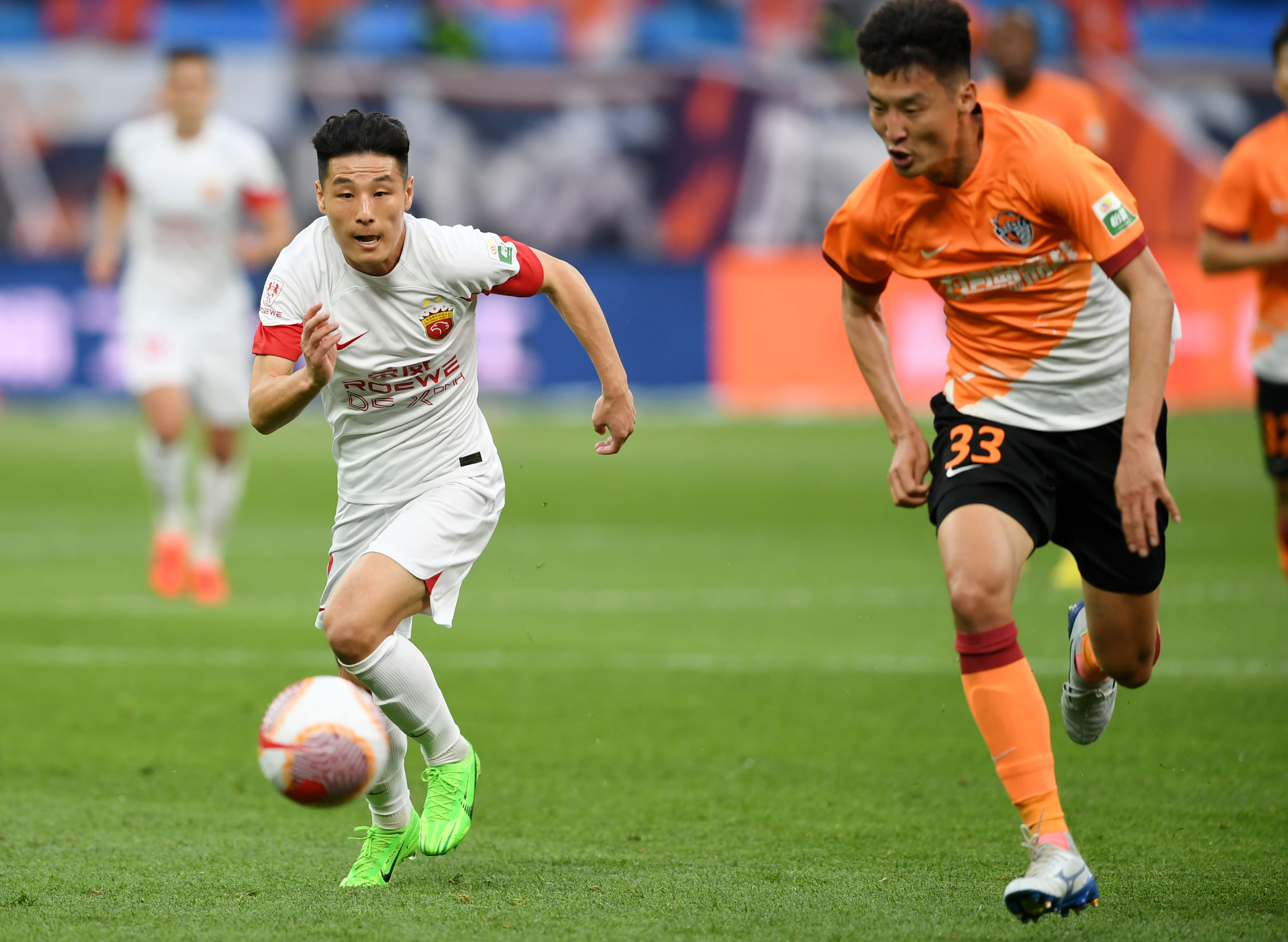 1-0！青岛西海岸力克青岛海牛，兰克尔-泽表现平平，戴维森世界波