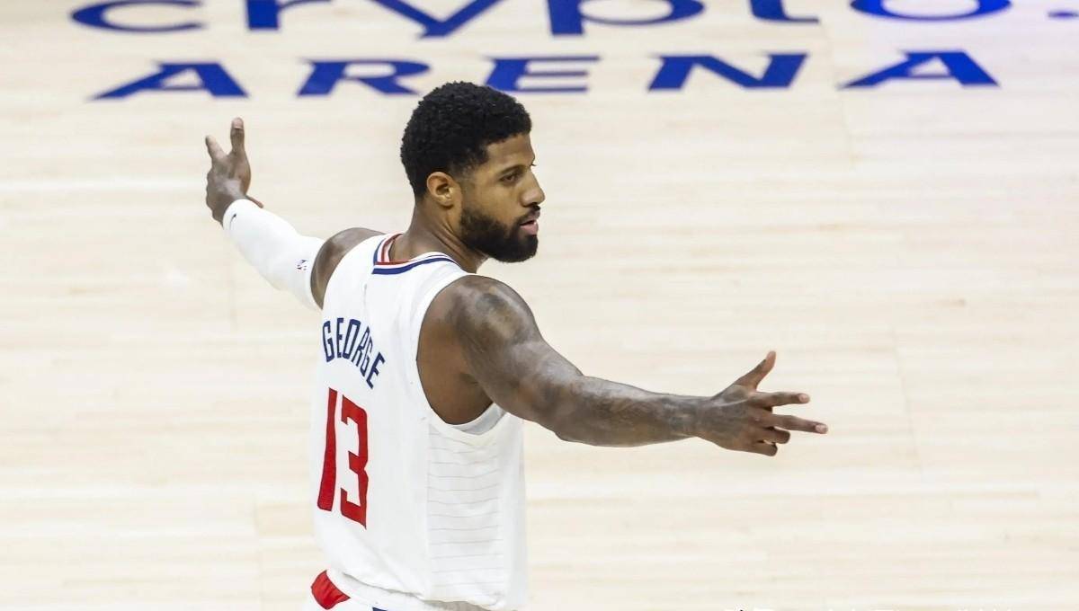 NBA-乔治训练受伤已接受左膝关节镜手术的简单介绍