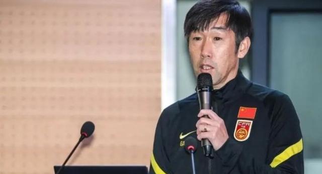 包含不要便宜的，国足新帅或敲定，64岁，世界杯黑马，年薪120万欧的词条